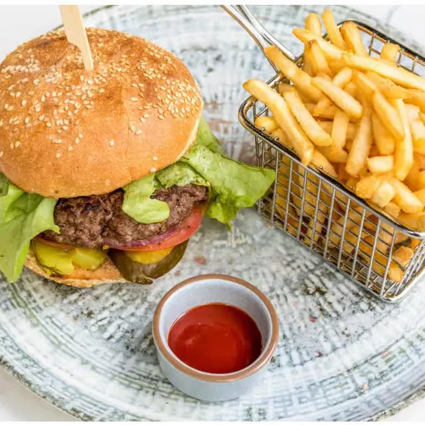 Beef burger with fries